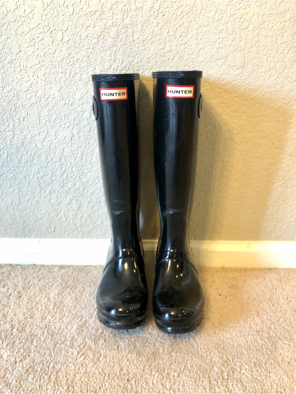 Hunter Women's Tall Gloss Black Rain Boots